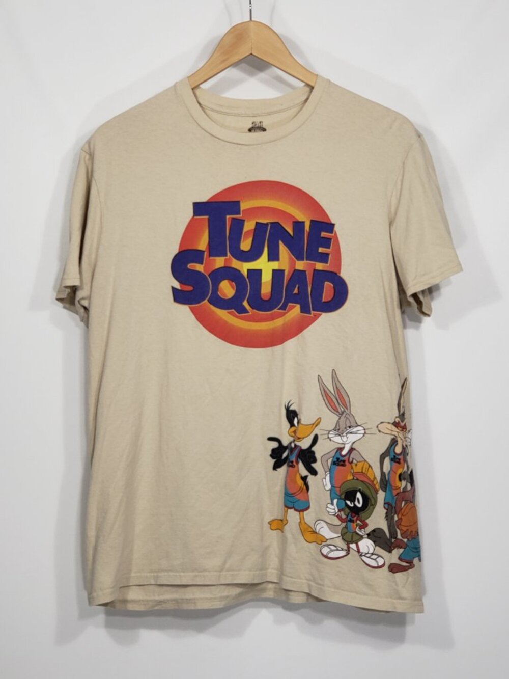 Space Jam Looney Toones Tune Squad Tshirt Large Bugs Bunny Daffy Duck Martian